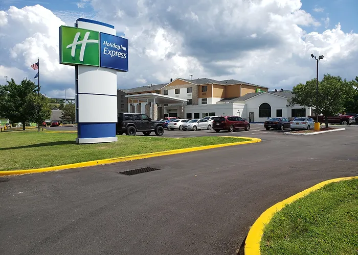 Holiday Inn Express Hotel Pittsburgh-North/Harmarville By Ihg