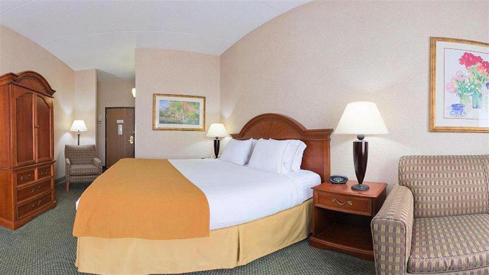 Express Pittsburgh-north/harmarville By Ihg Hotel Harmarville